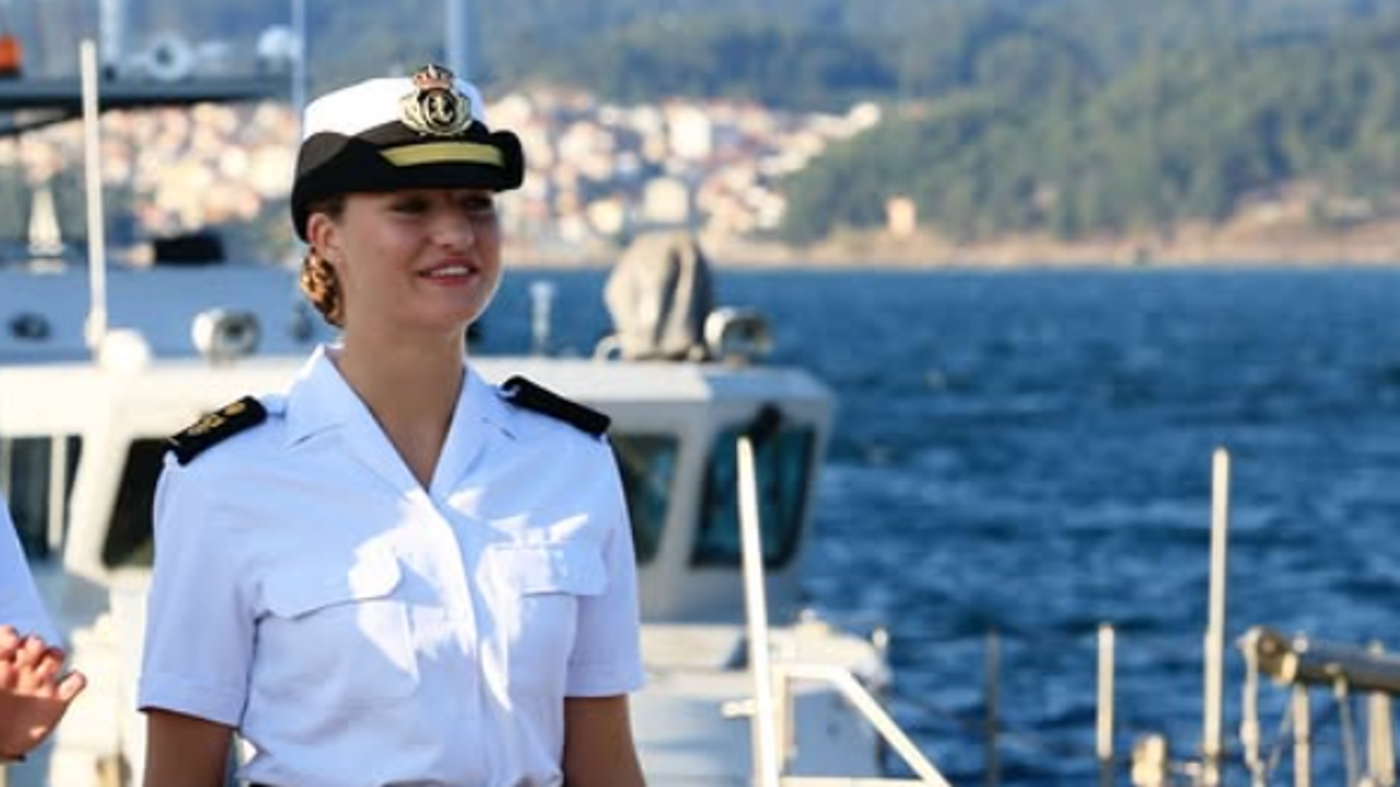 La Princesa Leonor en la Escuela Naval de Marín