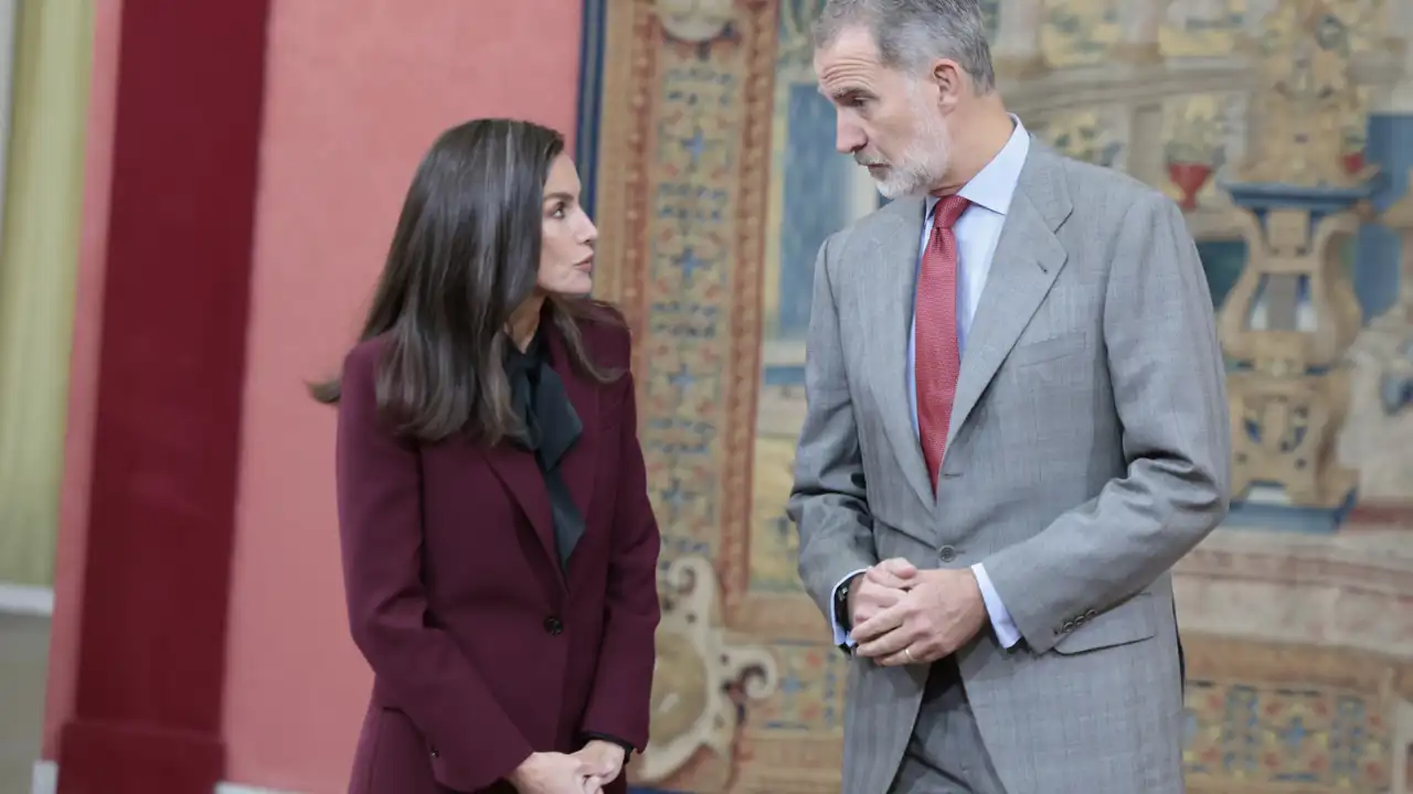 Los Reyes, Felipe y Letizia, en un acto. 