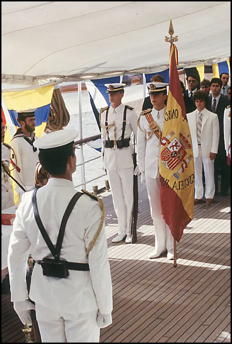 Felipe VI en el Juan Sebastián Elcano