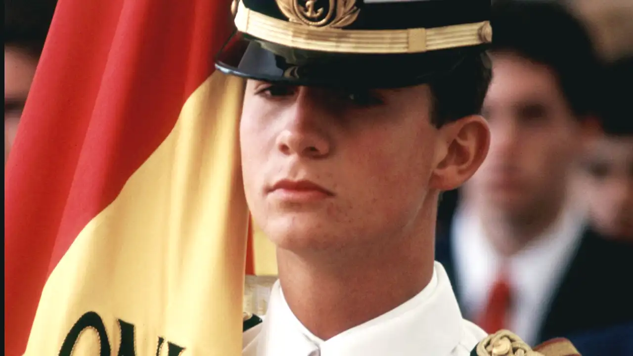 Foto de archivo del Rey Felipe VI a bordo del buque escuela Juan Sebastián Elcano