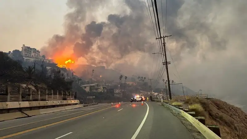 El incendio que está arrasando Los Ángeles