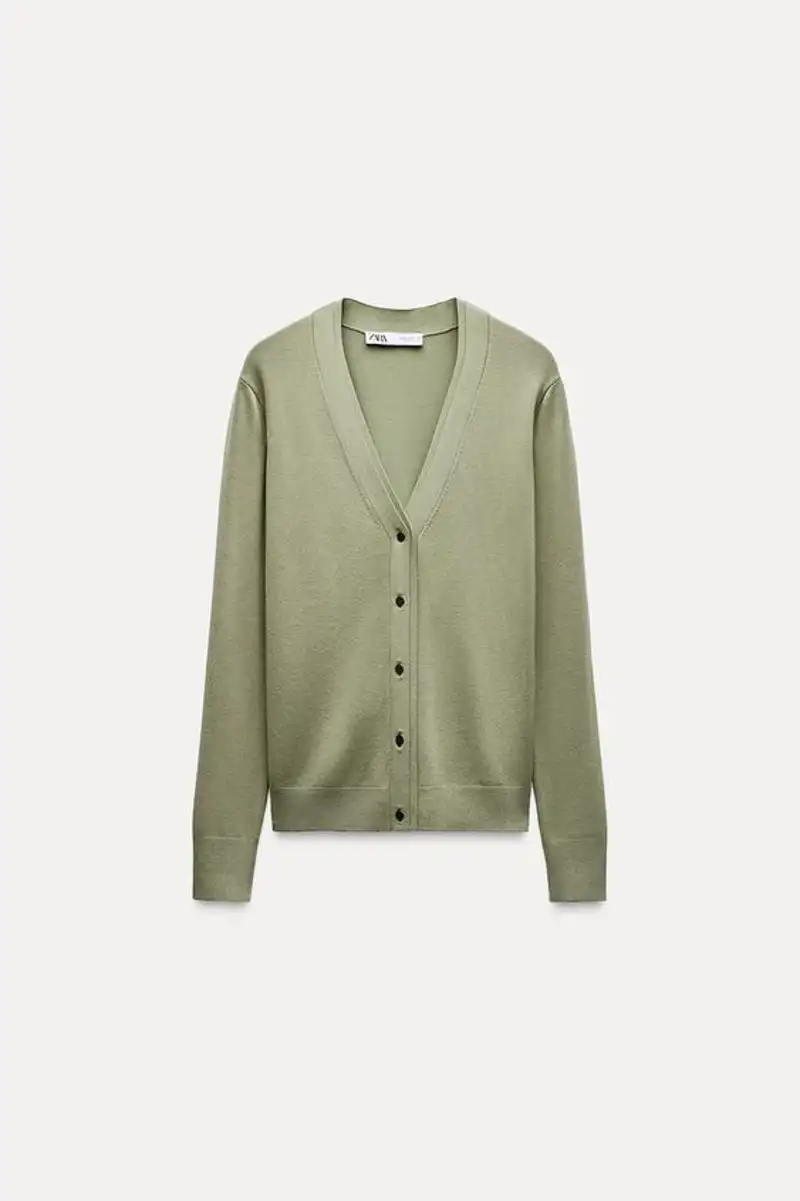 Chaqueta básica punto liso de Zara 17,99 euros