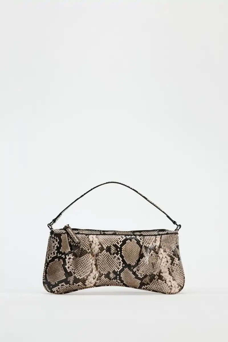 Bolso hombro efecto animalde Zara 5,99 euros