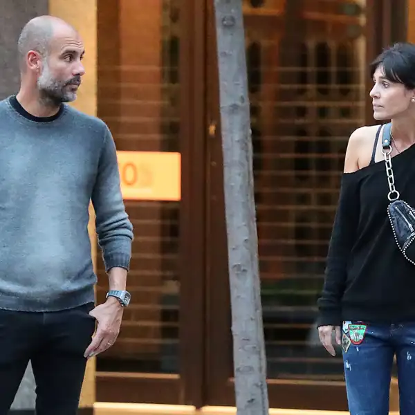 Pep Guardiola y Cristina Serra en Manchester