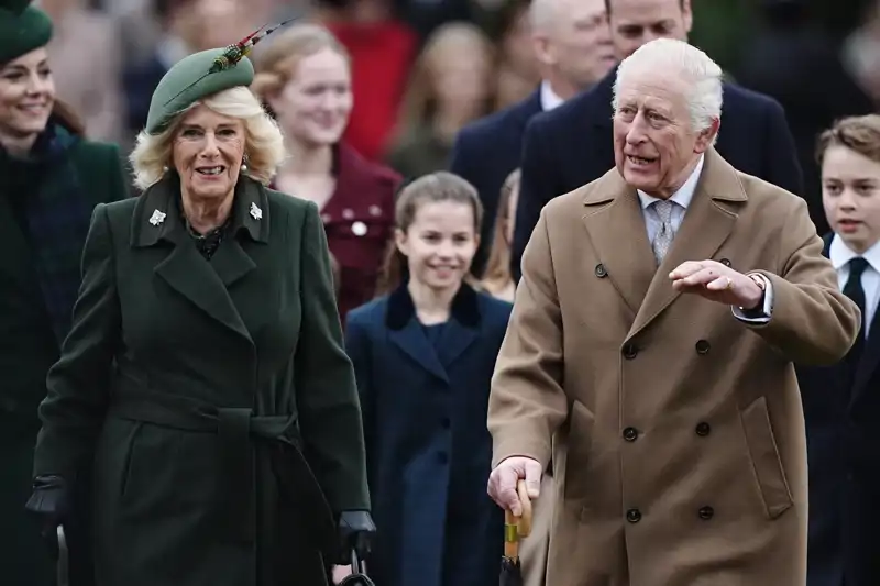 El Rey Carlos III y la Reina Camilla en Sandringham