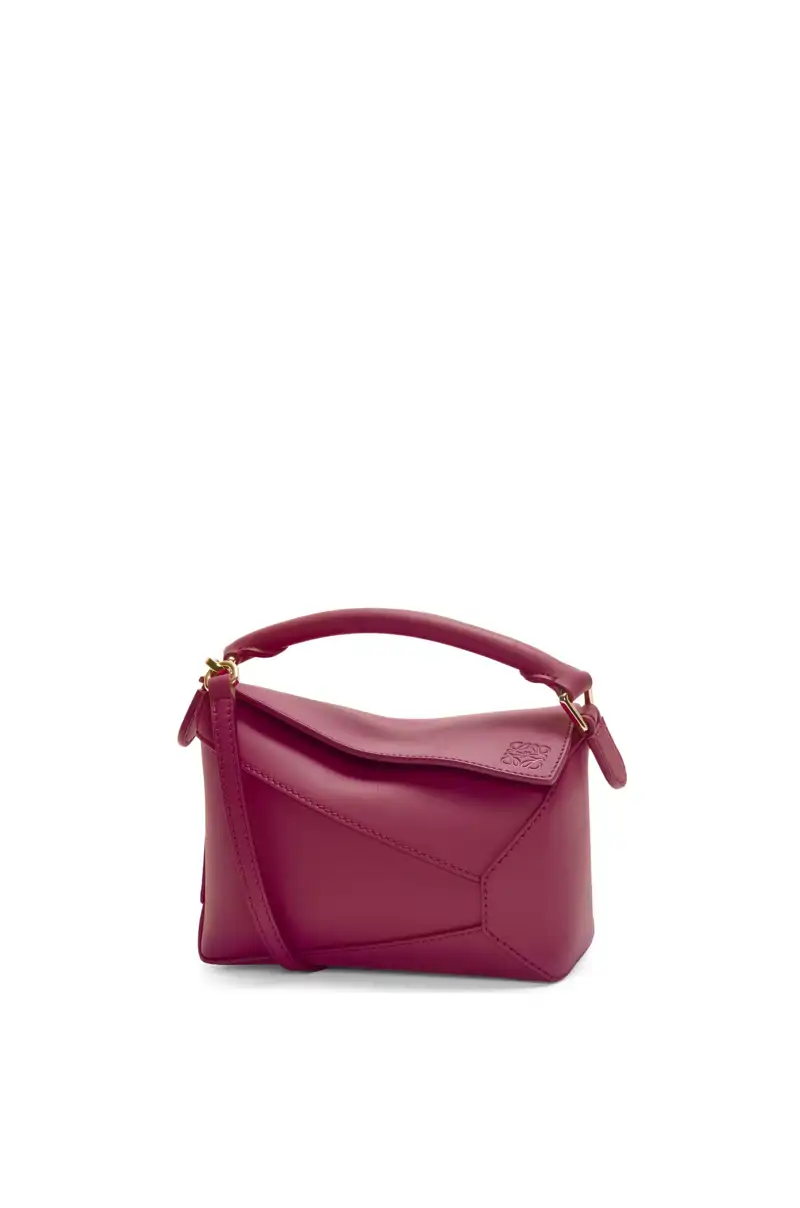 Bolso Puzzle mini en piel de ternera de Loewe 2.100 euros