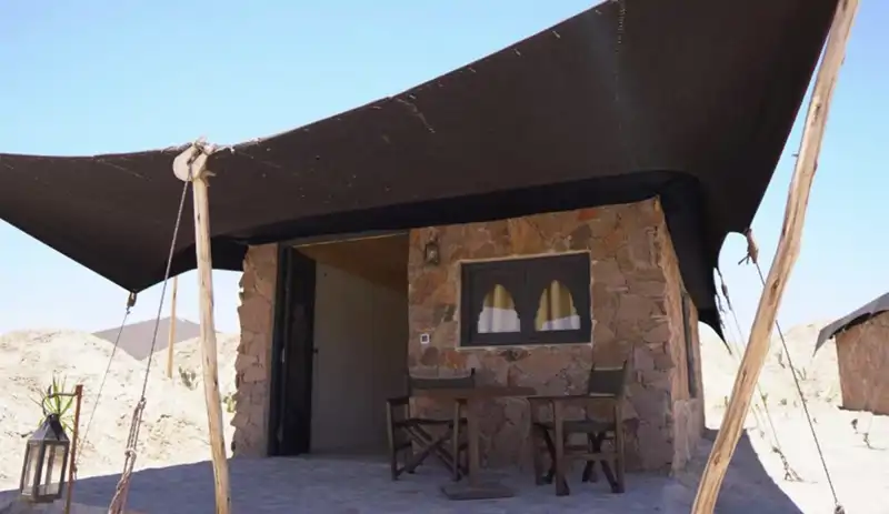 El exterior del 'glamping' de Agafay