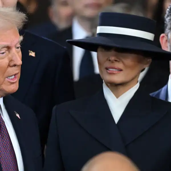 Iñaki López se planta ante el look de Melania en la investidura de Donald Trump