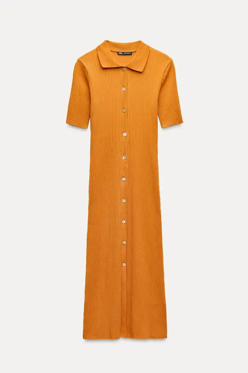 Vestido cuello polo rib botones de Zara 7.99 euros