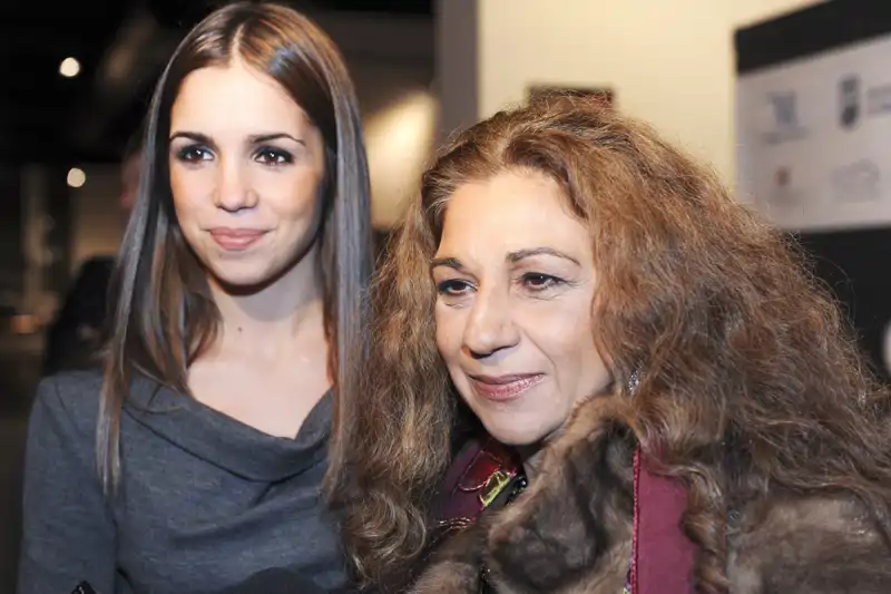 Lolita Flores y su hija, Elena Furiase, en una foto de archivo.