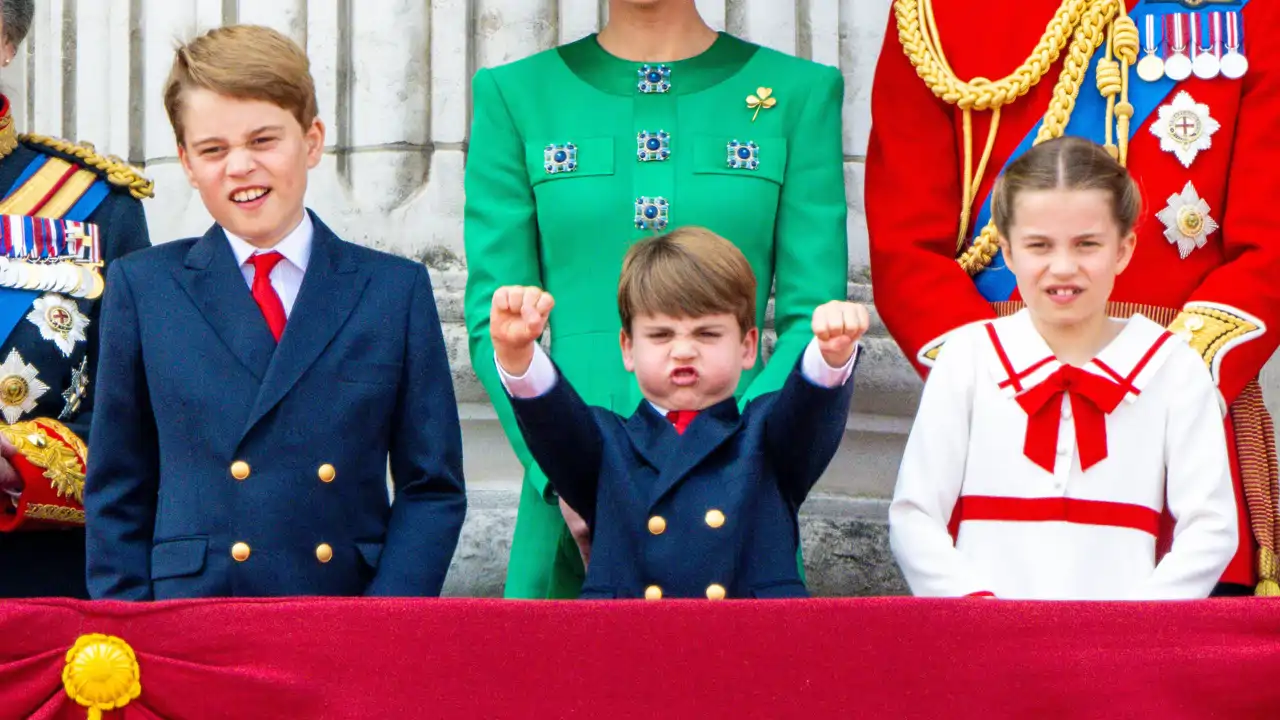 Louis haciendo un divertido gesto durante el desfile Trooping The Colour del año pasado