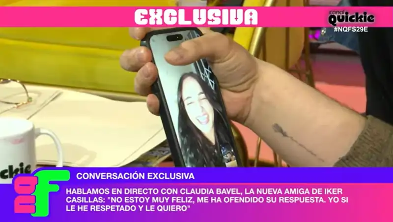 Claudia Bavel entra en directo en 'Ni que fuéramos shhh'.