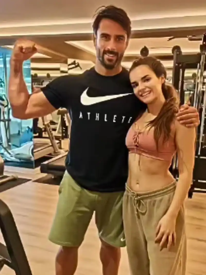 Melody y su novio y padre de su hijo, Ignacio Batallán. 