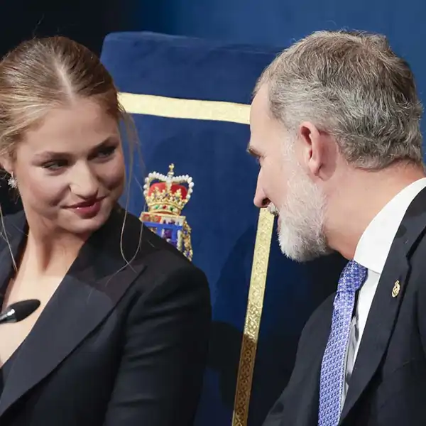 La Princesa Leonor y su padre