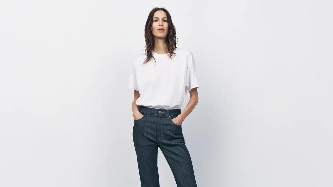 Los 3 pantalones 'boot cut' de la nueva colección de Zara que las mujeres con gemelos anchos deben fichar esta temporada