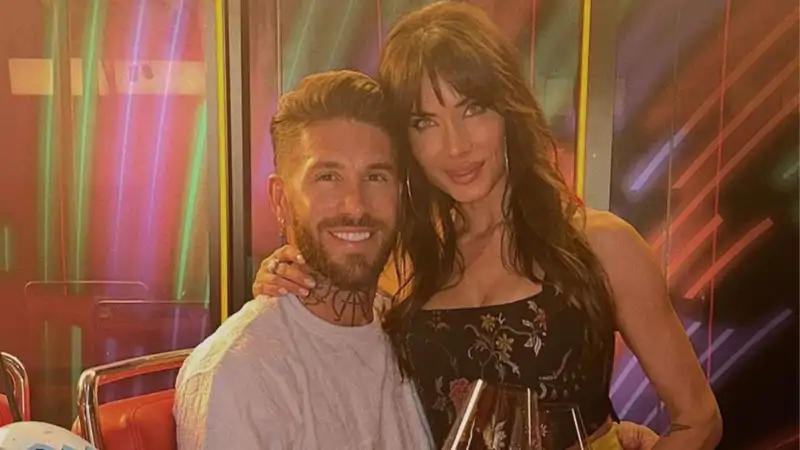 Sergio Ramos y Pilar Rubio posan juntos 