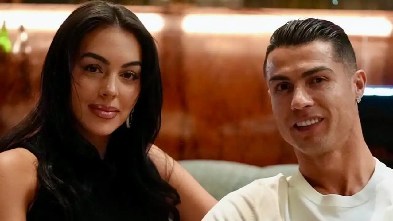 Cristiano Ronaldo celebra su 40 cumpleaños con un multitudinario fiestón en Arabia Saudí: con la presencia de un cantante internacional y arropado por los suyos