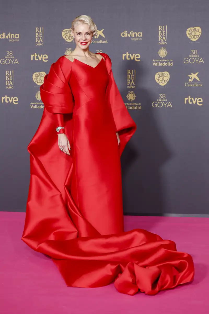 El vestido de Valenzuela de Belén Rueda para asistir a los Premios Goya 2024 