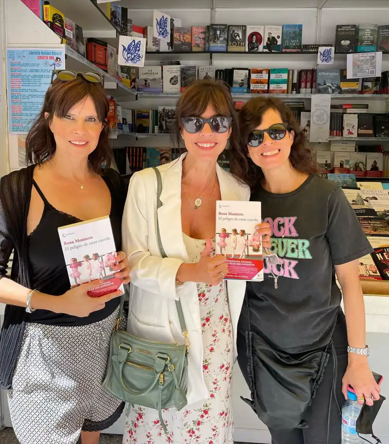 Maribel Verdú con sus dos hermanas