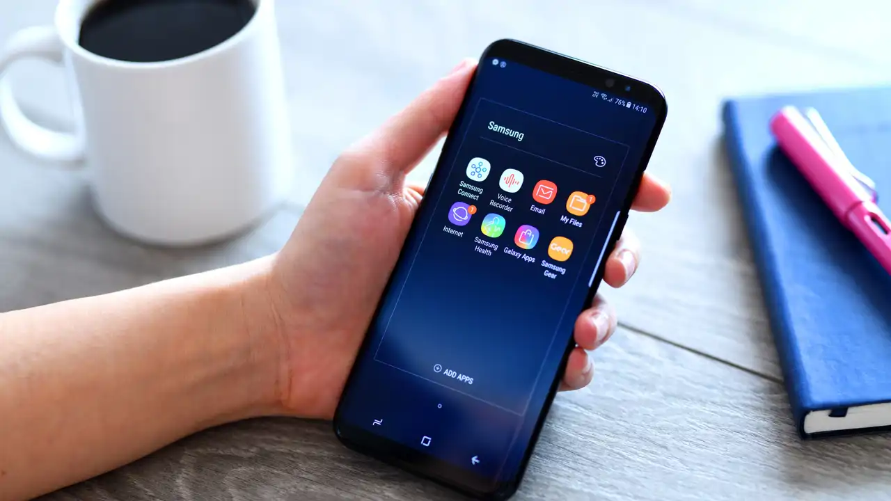 El móvil Samsung por 250€ o la aspiradora Rowenta superventas al 50%: estos son los mejores chollos de la semana en Amazon