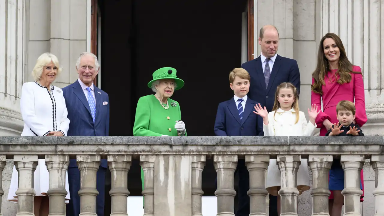 La Familia Real durante el Jubileo de la Reina de 2022