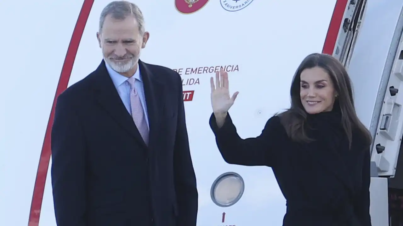  El Rey Felipe VI anuncia por sorpresa el próximo viaje junto a la Reina Letizia