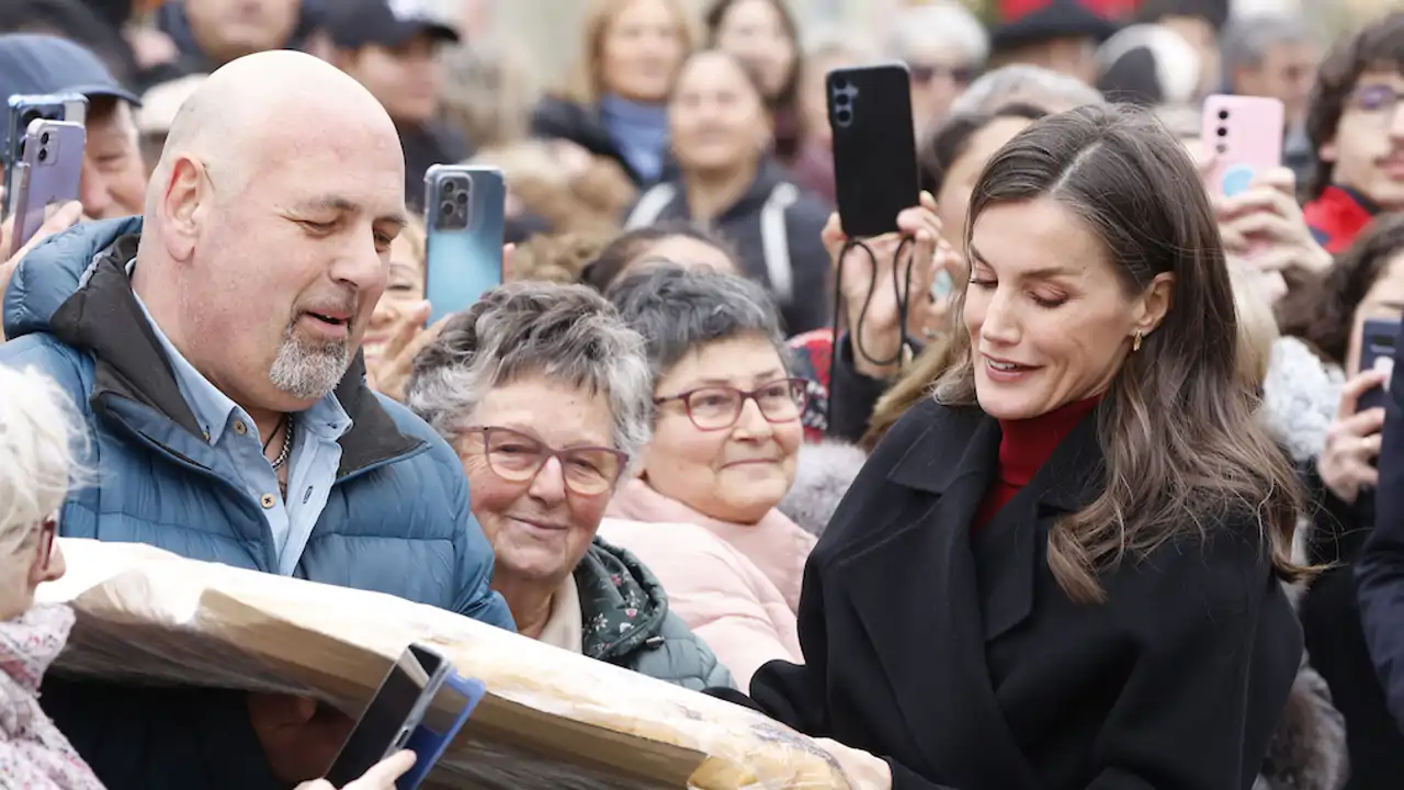 Alfonso Baigorri sorprende a la Reina Letizia con una hogaza de pan