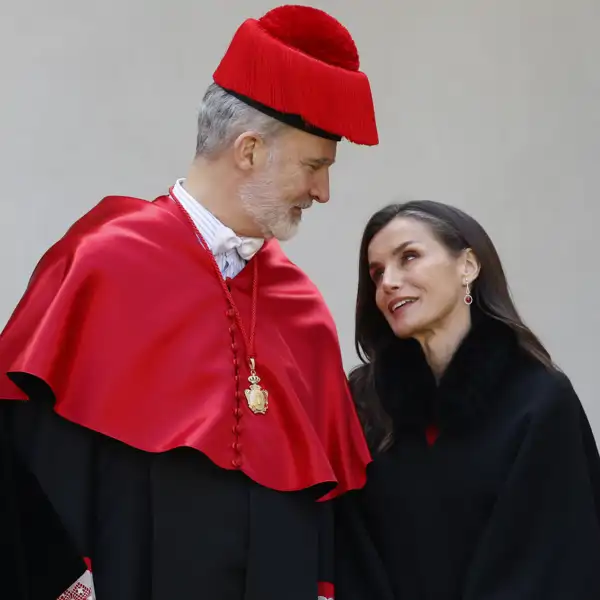 Los Reyes, Felipe VI y Letizia, en el acto de investidura al Rey como Doctor Honoris Causa por la Universidad de Alcalá,