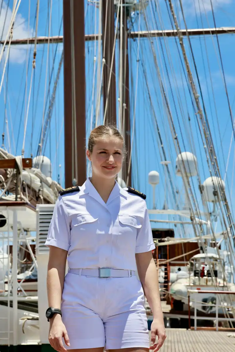 La Princesa Leonor está muy integrada en la vida del barco