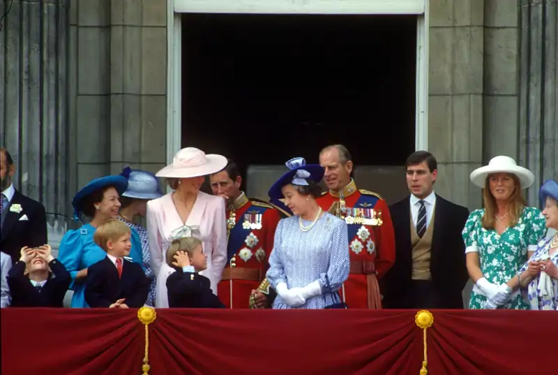 Parte de la familia real en el balcón de Buckingham en el desfile del 'Trooping the color' de 1989.