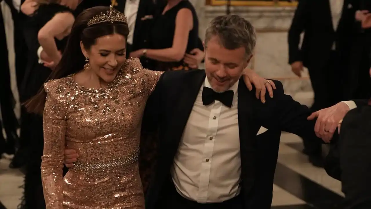 Federico X y Mary de Dinamarca, durante el baile posterior a la cena de gala.