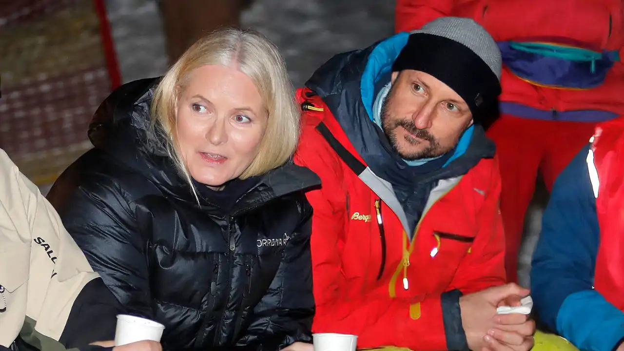 La prensa alemana sentencia el matrimonio de Haakon de Noruega y Mette-Marit con dos rotundos calificativos en medio de su última polémica