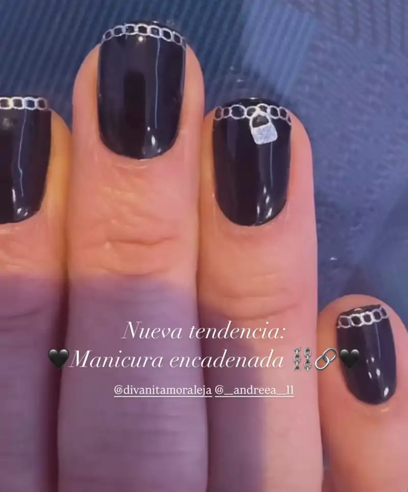 manicura encadenada