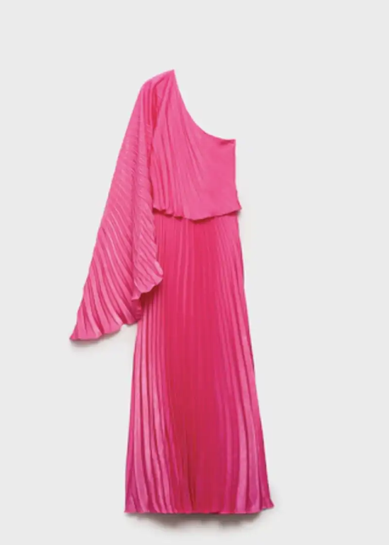 Vestido largo capa vuelo de Mango 119,99 euros 