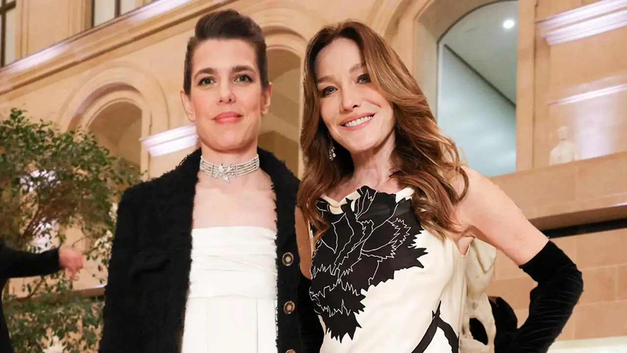 De Carla Bruni a Carlota Casiraghi: todos los looks de la la primera gala 'Grand Dîner du Louvre'