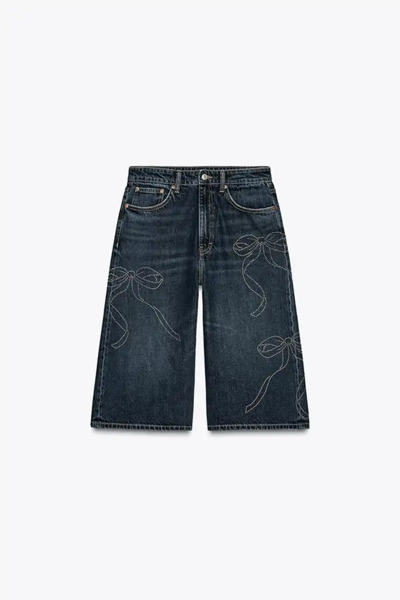 Bermuda jort denim TRF Strass Tiro medio de Zaraa 39,95 euros