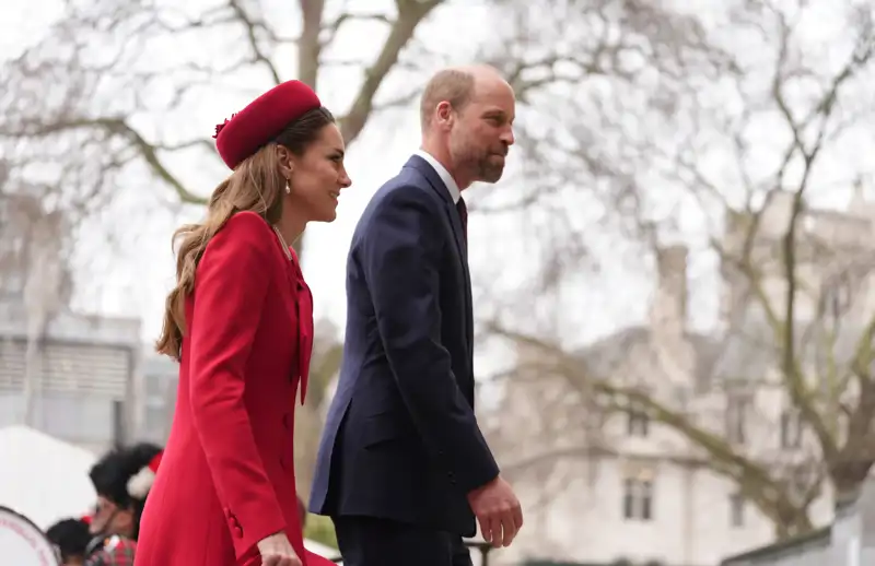 Kate Middleton y el Príncipe Guillermo llegan a la Abadía de Westminster