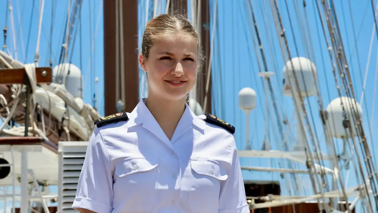 La Princesa Leonor está muy integrada en la vida del barco