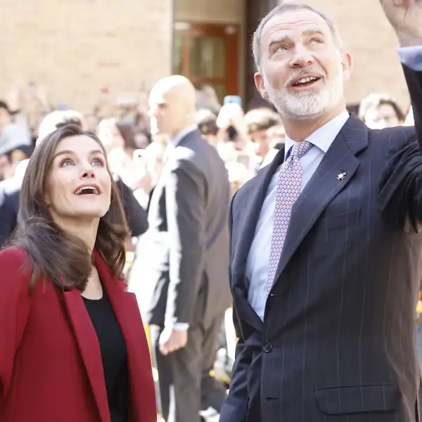 Los Reyes Felipe y Letizia regresan a Valencia