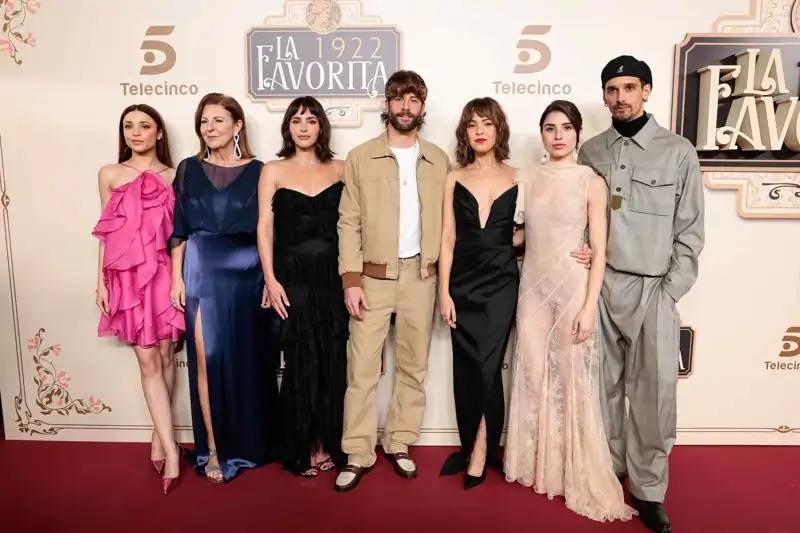 El elenco completo de 'La Favorita 1922'