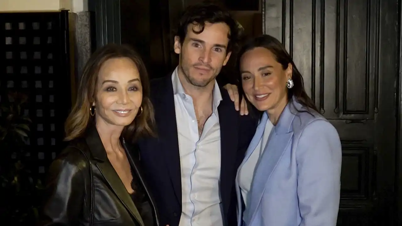 El llamativo gesto de Isabel Preysler que hace saltar las alarmas sobre su  relación de Íñigo Onieva, en medio de los rumores de crisis