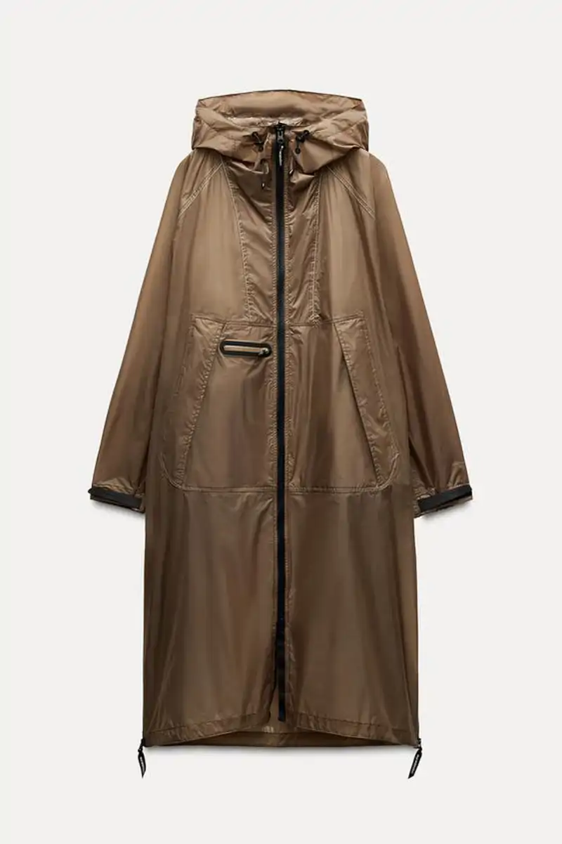 Cazadora larga Waterproof & Windproof X AND Wander de Zara 99,95 euros