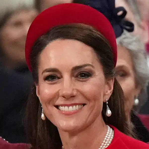 Kate Middleton y el Príncipe Guillermo en un acto