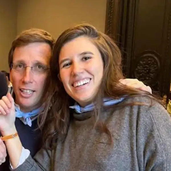 Teresa Urquijo y Almeida en las primeras fotos en las que podemos verle la barriguita de embarazada