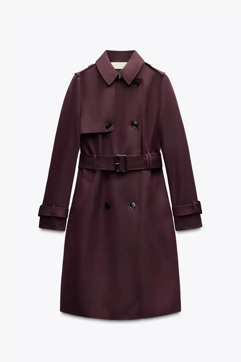 Trench water repellent de ZW Collection burgundy de Zara 79,95 euros