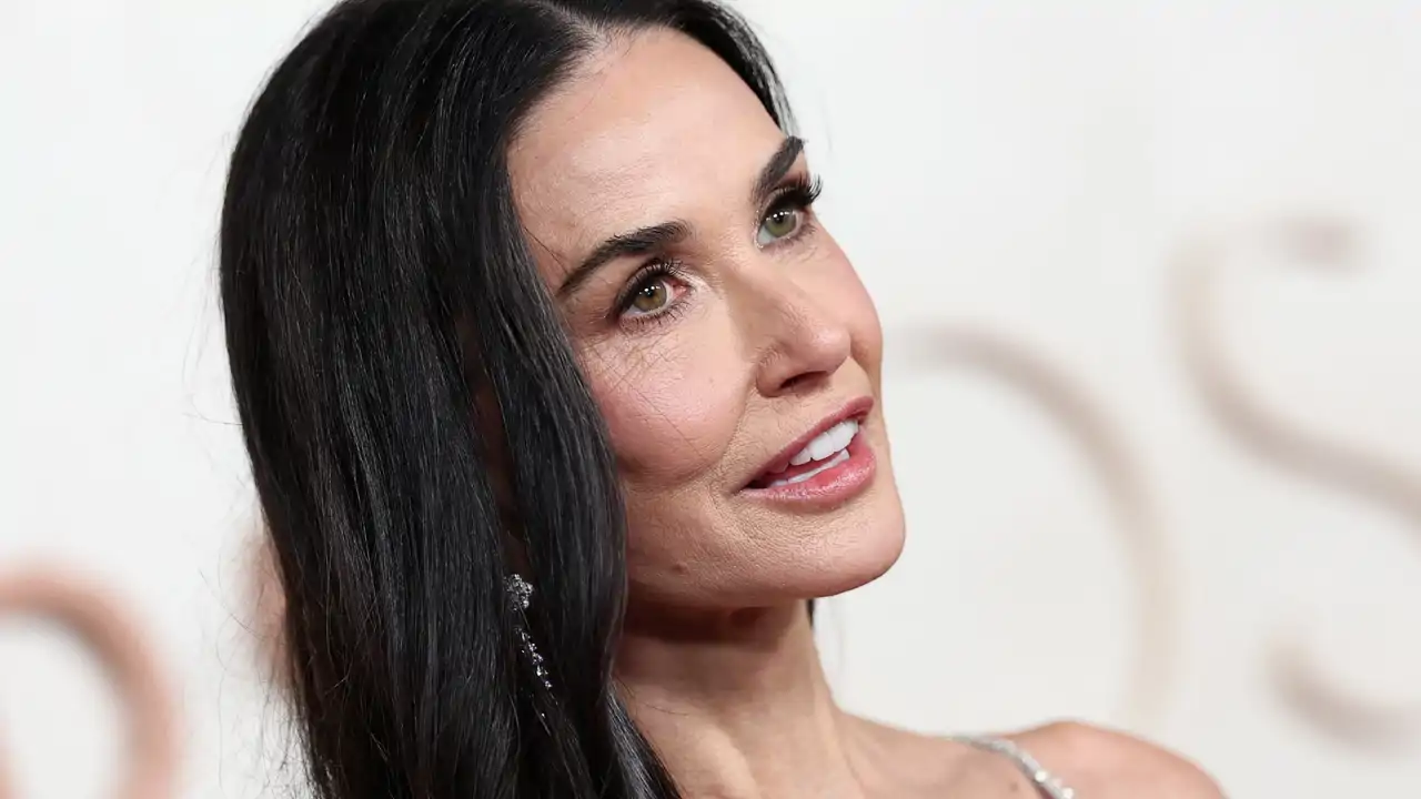 Demi Moore pelo