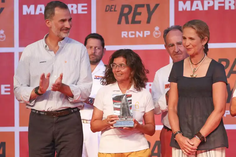El Rey Felipe VI en un acto con su hermana la Infanta Elena en el año 2018