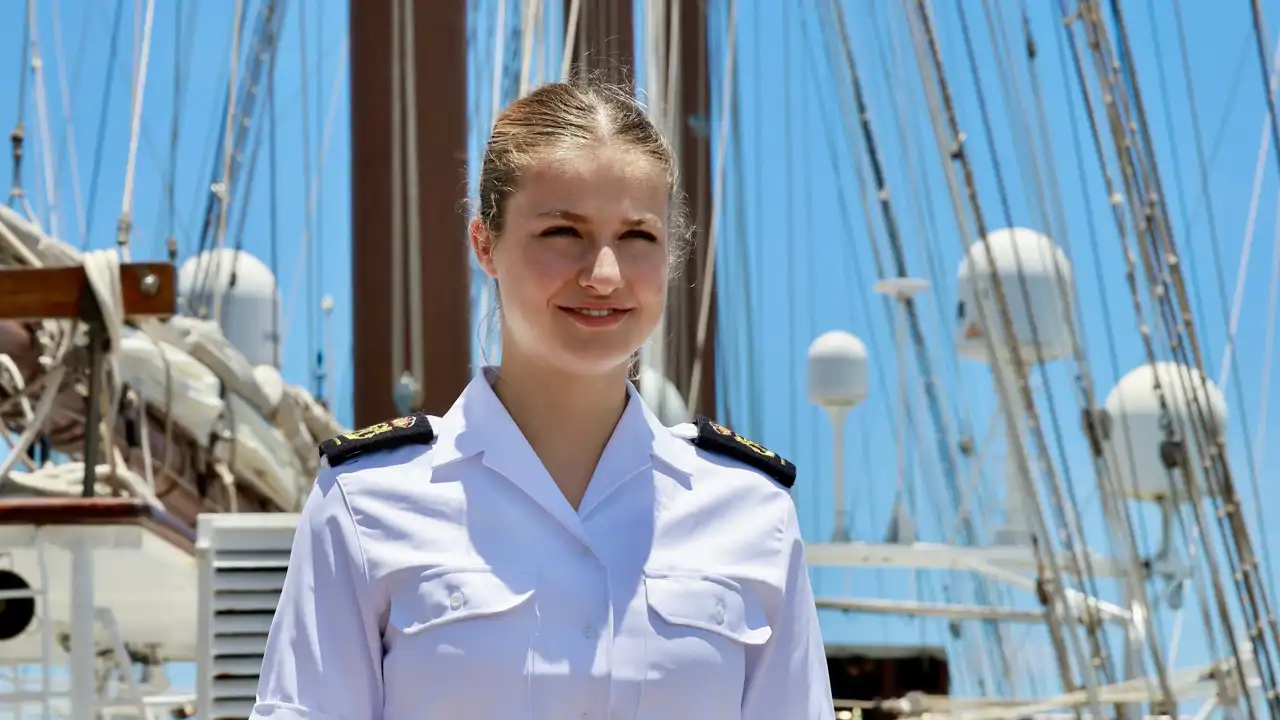 La Princesa Leonor está muy integrada en la vida del barco