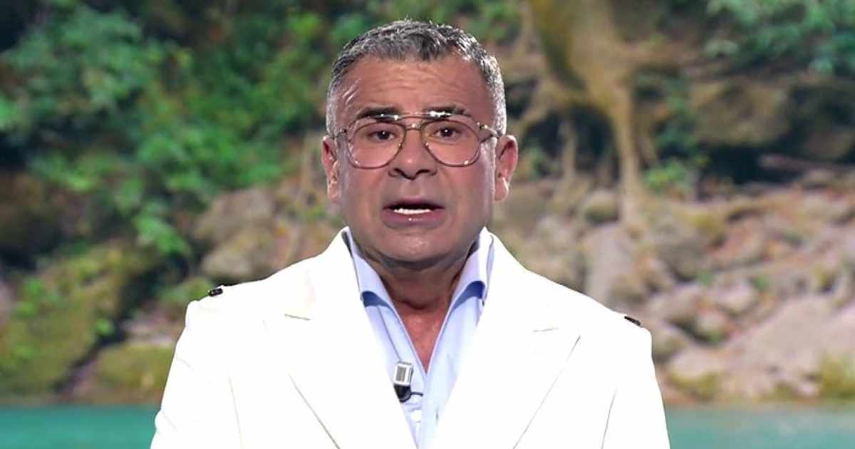 Jorge Javier Vázquez detiene 'Supervivientes' en pleno directo para  comunicar una información determinante con consecuencias directas para los  concursantes