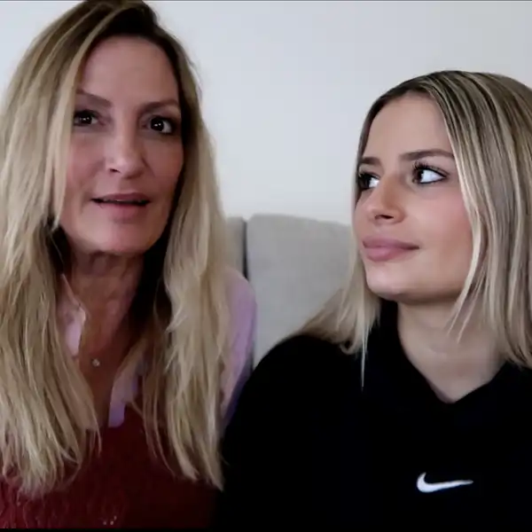 María José Galera y su hija Laura
